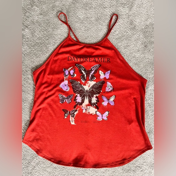 Tops - No boundaries tank top crisscross straps